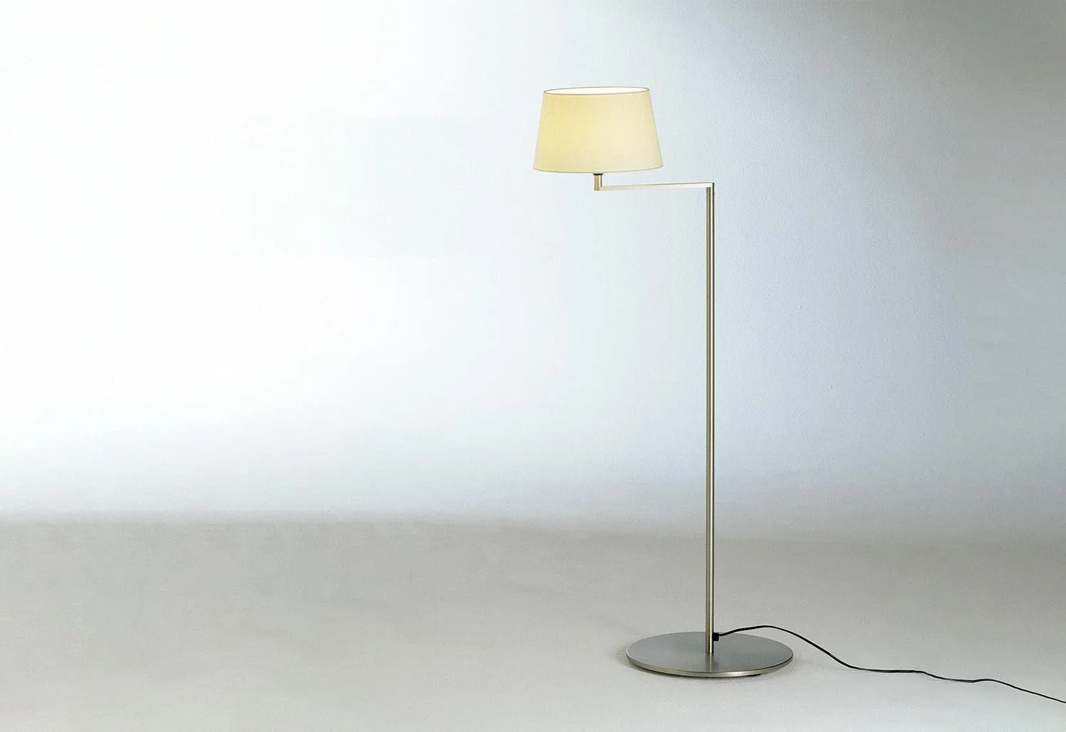 Americana Floor Lamp