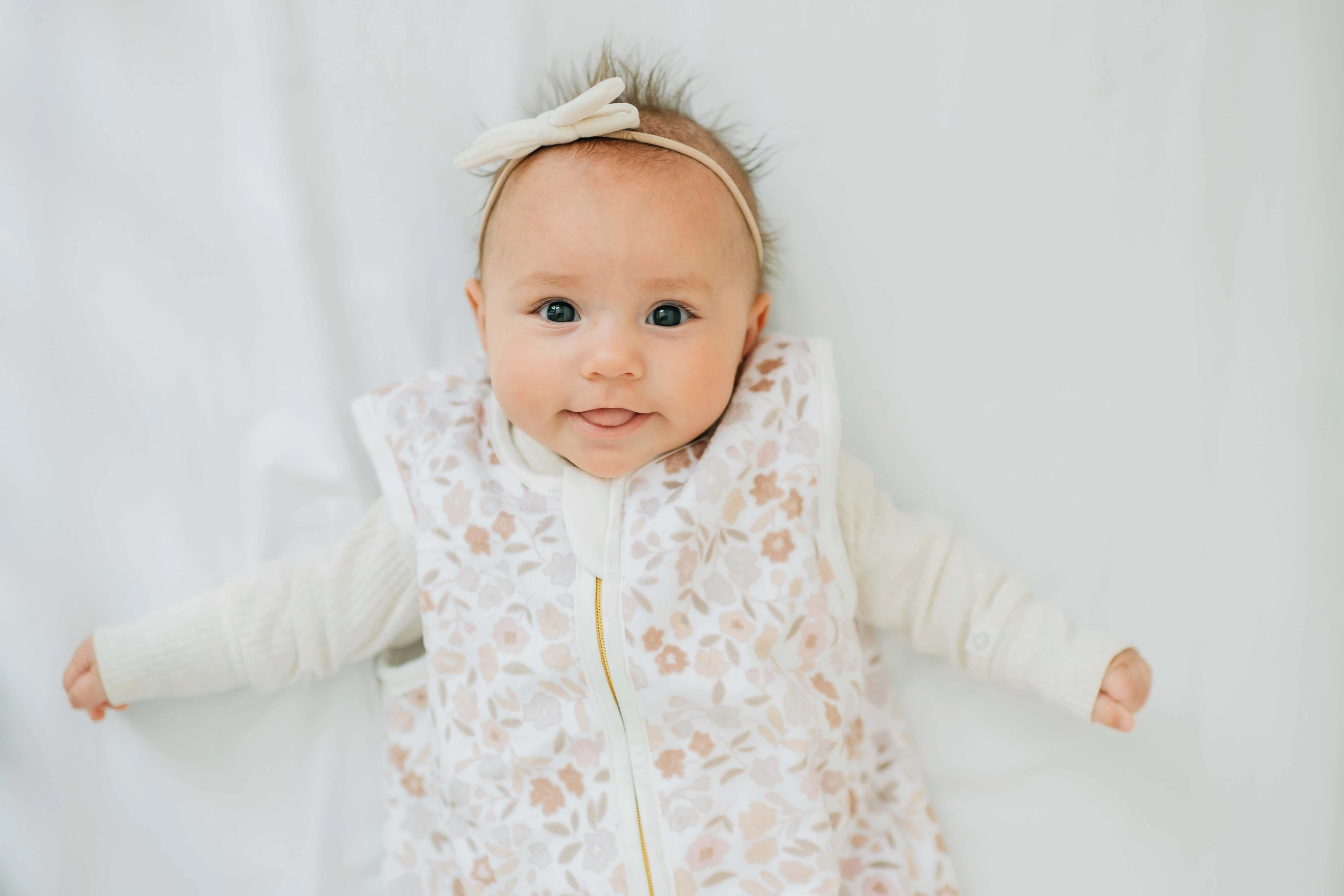 Dainty Floral Wearable Minky Blanket