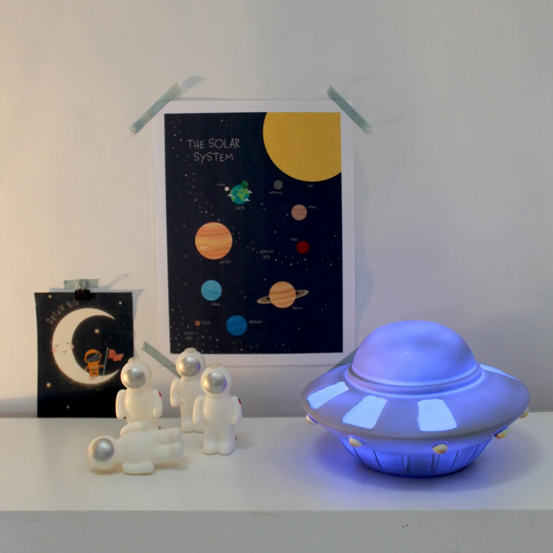 Ufo Colour Changing Lamp